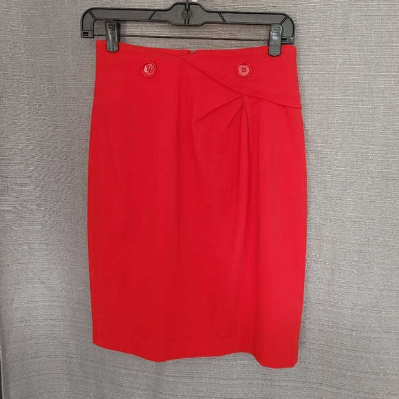 Versace Red Pencil Skirt sz Italian 40 : US 4/6 with Button Detail & Logo Lining - Picture 3 of 8